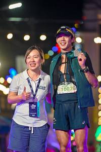 BIB: 100, 1002
                            <button type="button" onclick="openModal(24884550)" class="btn btn-primary btn-sm float-right btn-popup" data-toggle="modal" data-target=".modal-high-quality">
                        <i class="fas fa-shopping-cart"></i> Add to Cart
                    </button>
                                            <button type="button" onclick="isThisMe(24884550, true)" class="btn btn-success btn-sm float-right btn-popup btn-isme hidden" data-toggle="tooltip" data-placement="bottom" title="นี่คือรูปของคุณใช่ไหม คลิกที่นี่เพื่อเอาเข้าอัลบั้ม">
                        <i class="fas fa-plus"></i> Add to album
                    </button>
                    <button type="button" onclick="isThisMe(24884550, false)" class="btn btn-warning btn-sm float-right btn-popup btn-isnotme hidden">
                        <i class="fas fa-ban"></i> Remove from album
                    </button>